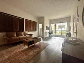 Cozy Rustic Condo w Pool ,Patio, Mailbox